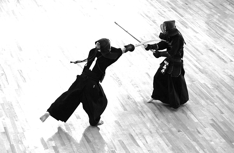 一　　撃　　山上　堯