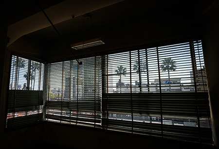 消えゆく街（４枚組）<br>1/4　　喜屋武　美沙子